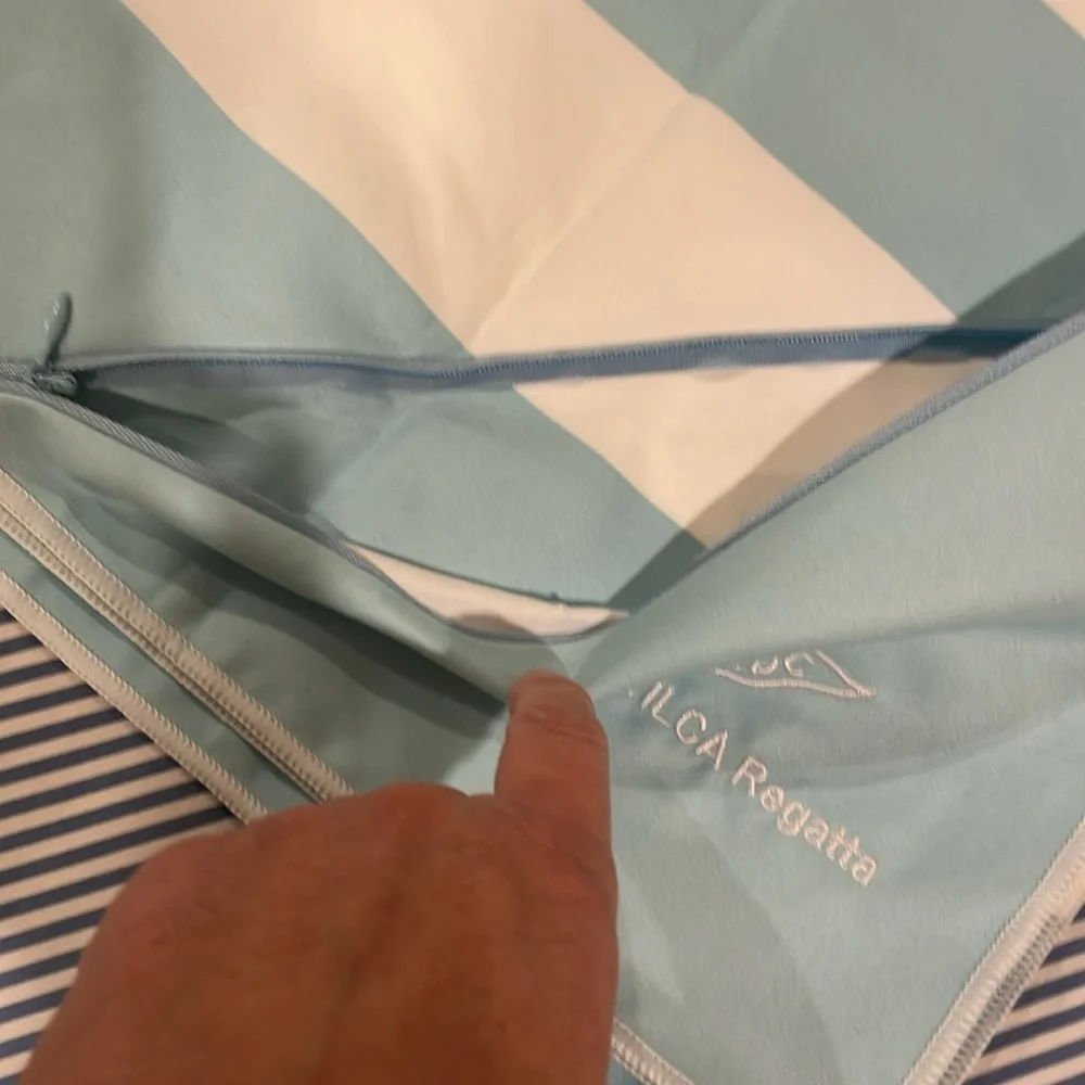 Econscious recycled microfiber towel